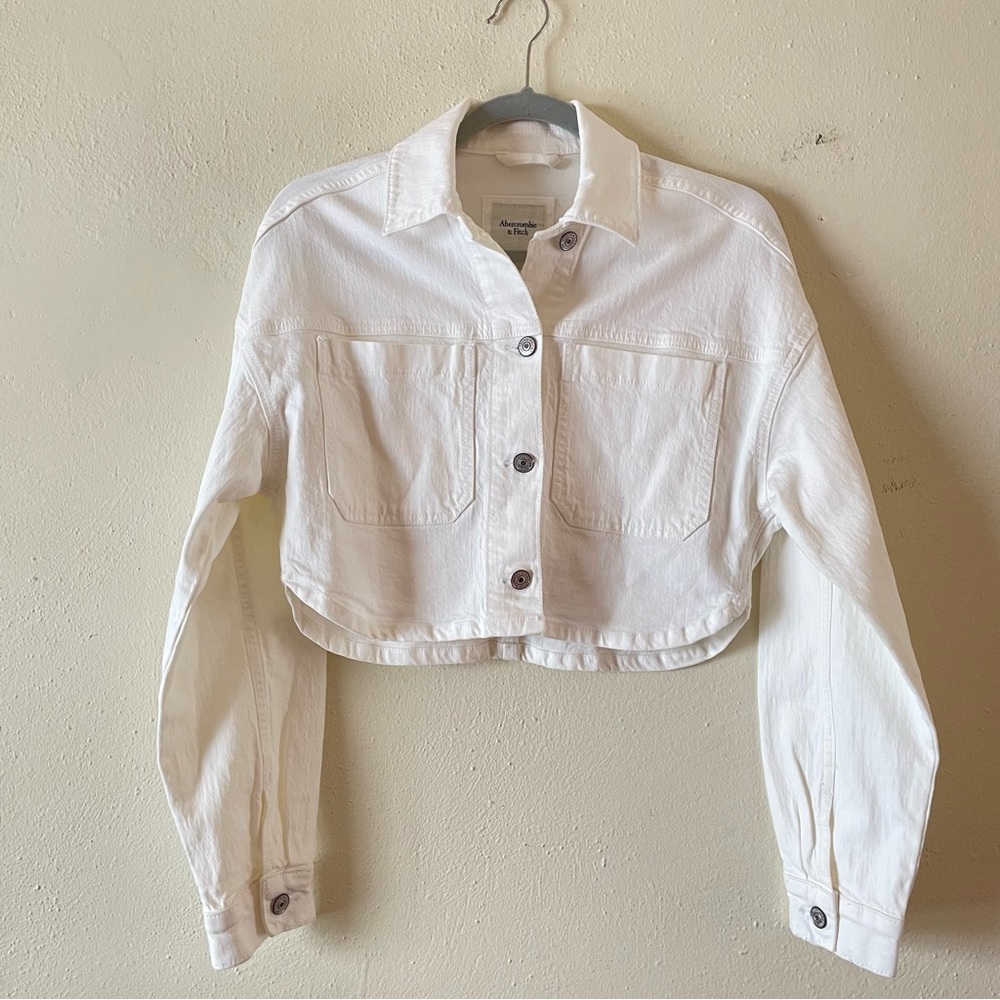 Abercrombie & Fitch White Cropped Denim Jacket size XS  boyfriend Boxy fit